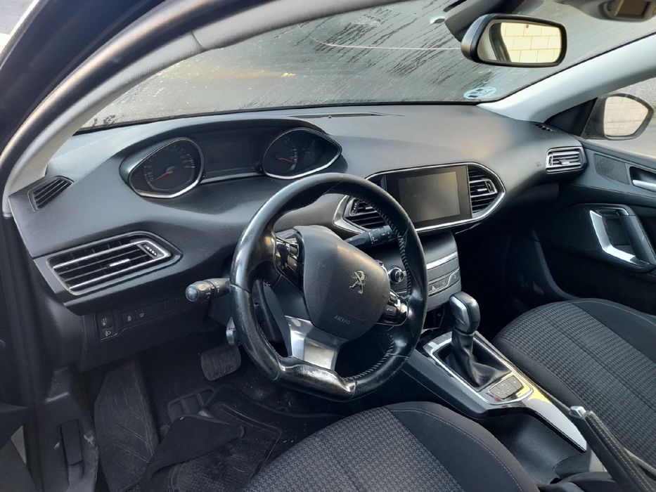 Para peças PEUGEOT 308 SW II