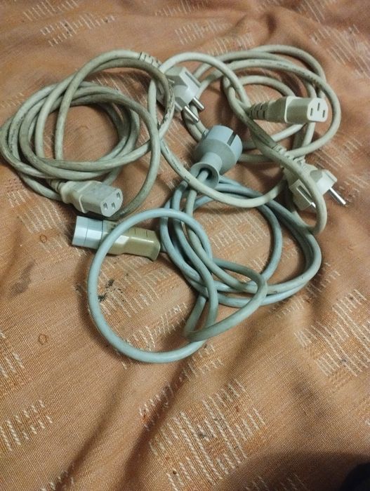 Компьютерные кабеля