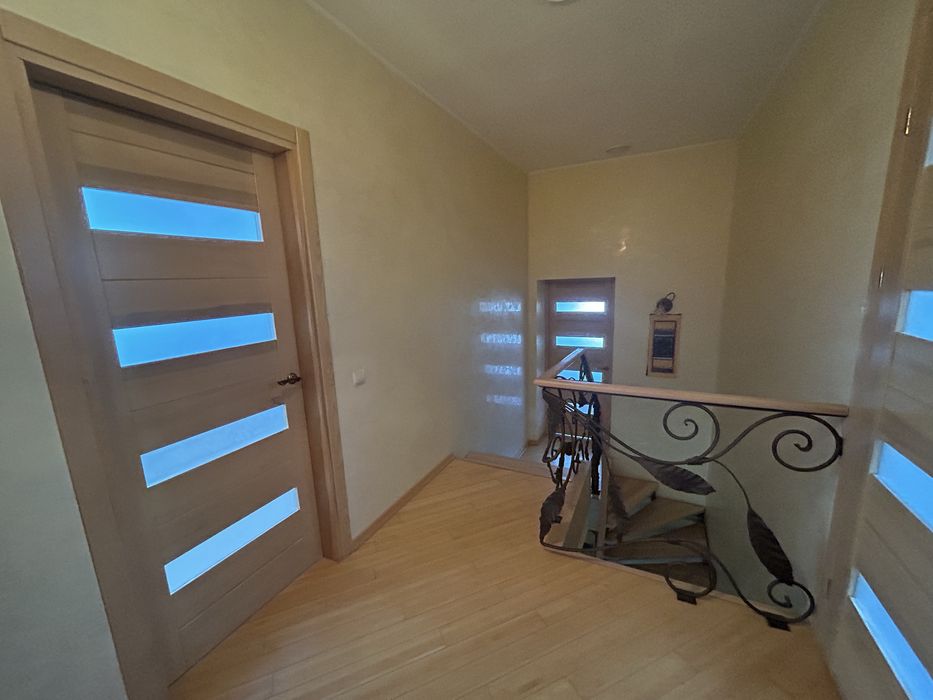 Продаж будинку Рівне, вул Золотіівська