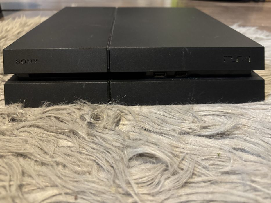 Ps4 1tb + pad + gry
