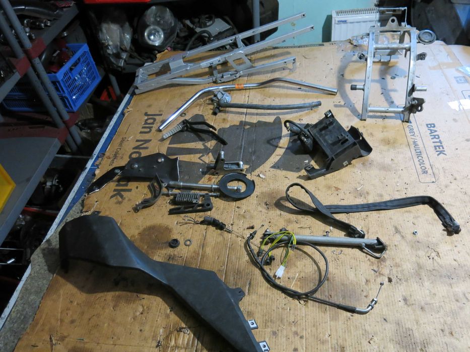Regulator napięcia Derbi GTR NUDE 125