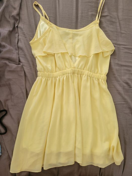 Vestido casual amarelo