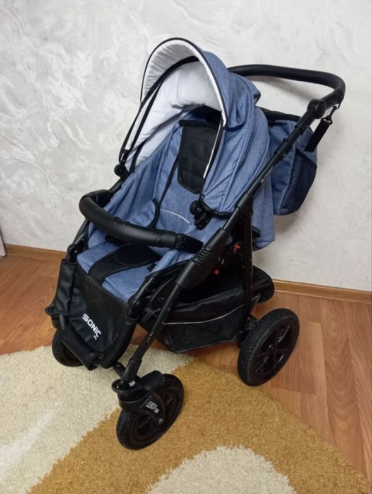Продам дитячу коляску Sonik plus 3 в 1.