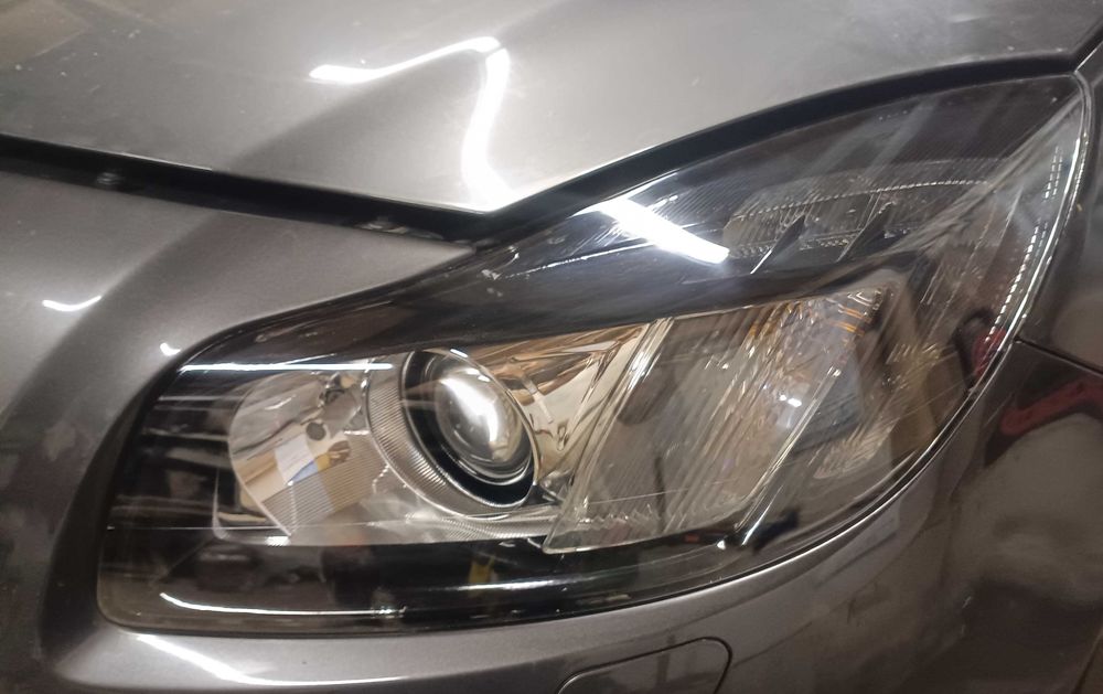 Regeneracja reflektorów samochodowych