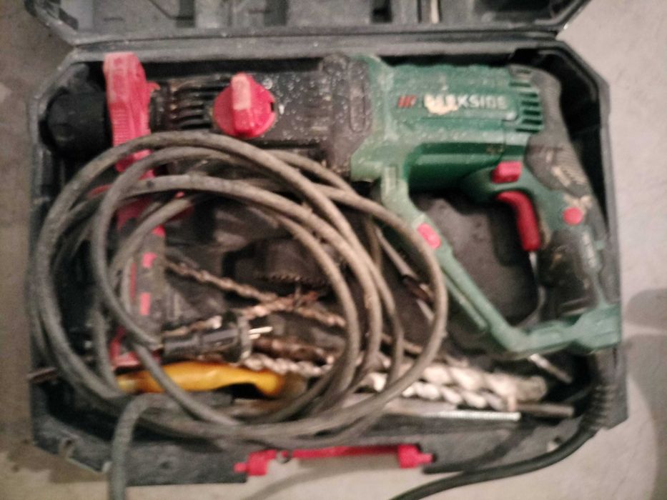 Ferramentas e equipamentos diversos