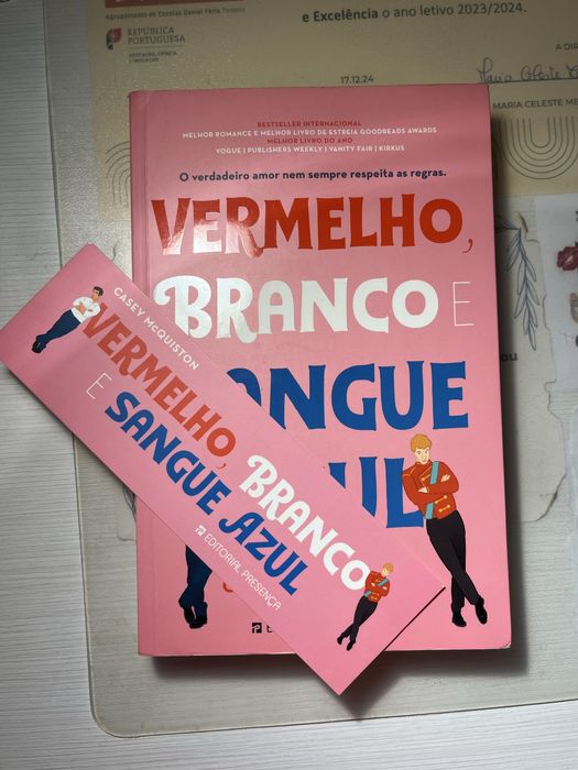 Livro “Vermelho, Branco e Sangue Azul”