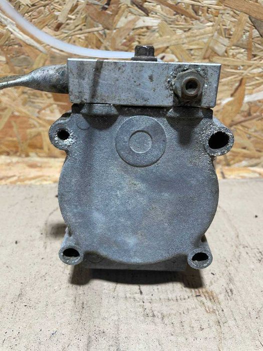 Компрессор кондиціонеру Ford Transit 2.0 2000-2006 рік