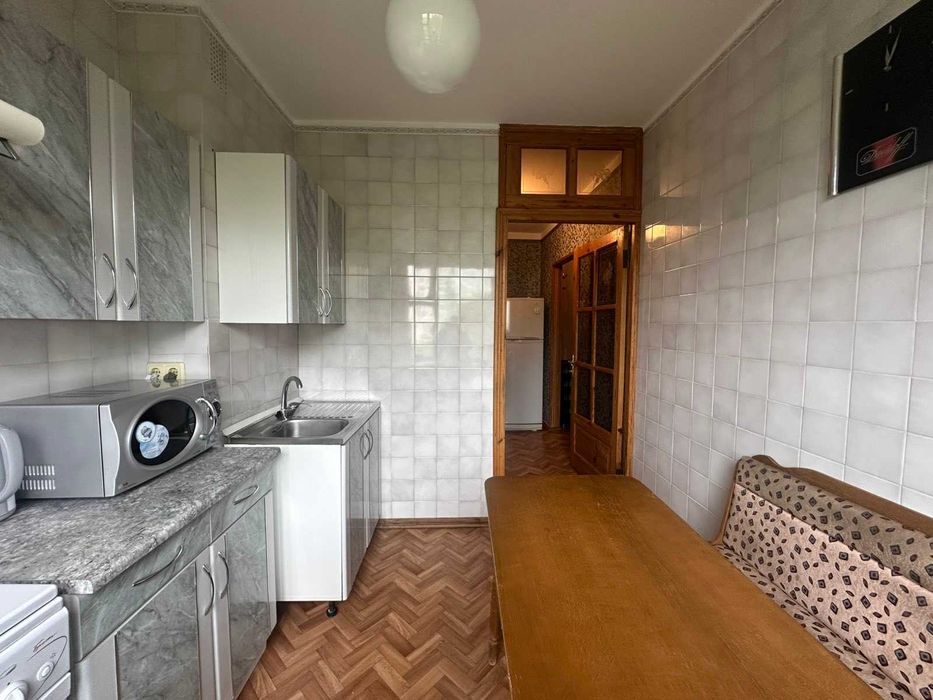 Продам 2 ком. квартиру пр. Добровольского
