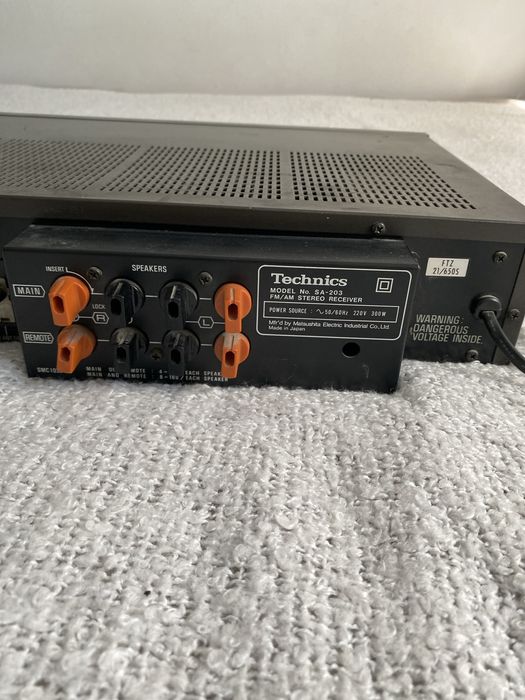 Technics SA-203 FM/AM Stereo Receiver