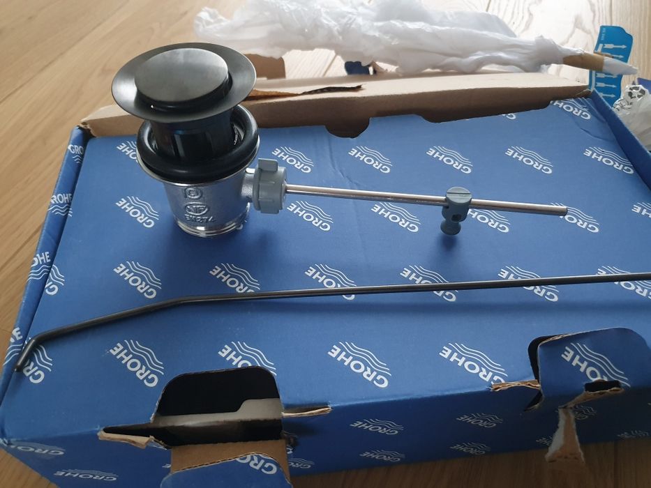 Korek odpływ 28910 Grohe Essence Brushed Hard Graphite