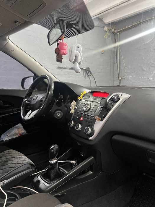 Продам Kia Ceed 1.6 (2010 рік)
Автомобіль у відмінному технічному стан