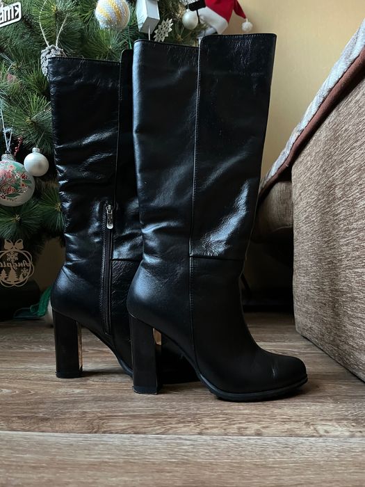 Зимові шкіряні жіночі чоботи 37/38 розмір
