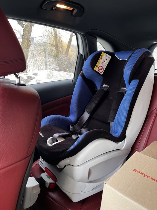 Дитяче автокрісло