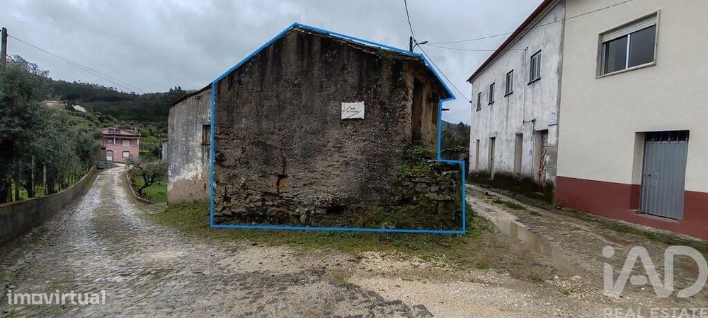 Casa / Villa em Troviscal de 60,00 m2