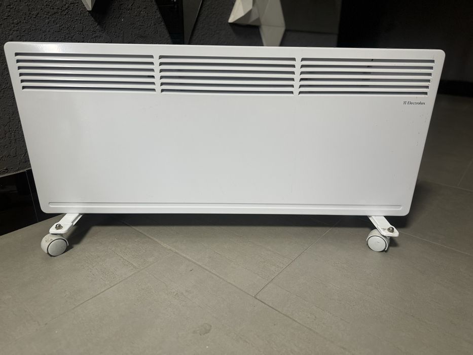 Конвектор , обігрівач Electrolux