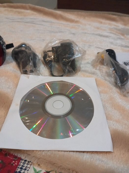 Vendo máquina  de filmar  muito bonita como nova