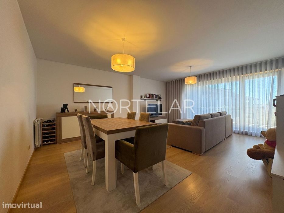Apartamento T3 Venda em Bougado (São Martinho e Santiago),Trofa — Bougado (São Martinho E Santiago), Porto
