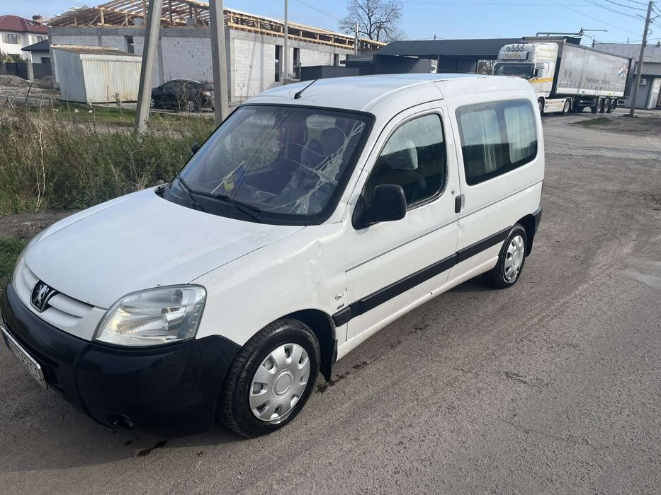 Продам Пежо партнер