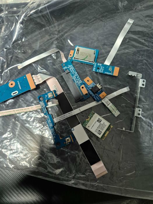 carcaça display HP 15-DW1421 completa com respetivo display impecável64739827811841124