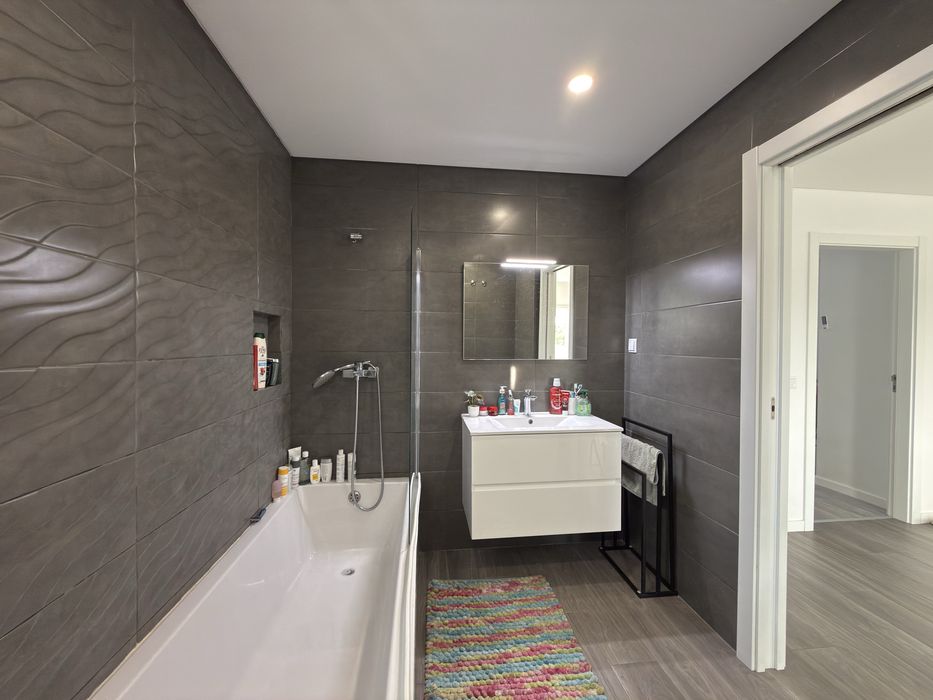 Apartamento T2 moderno em Nadrupe, Lourinhã