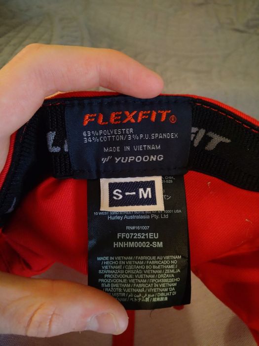 Boné vermelho Hurley