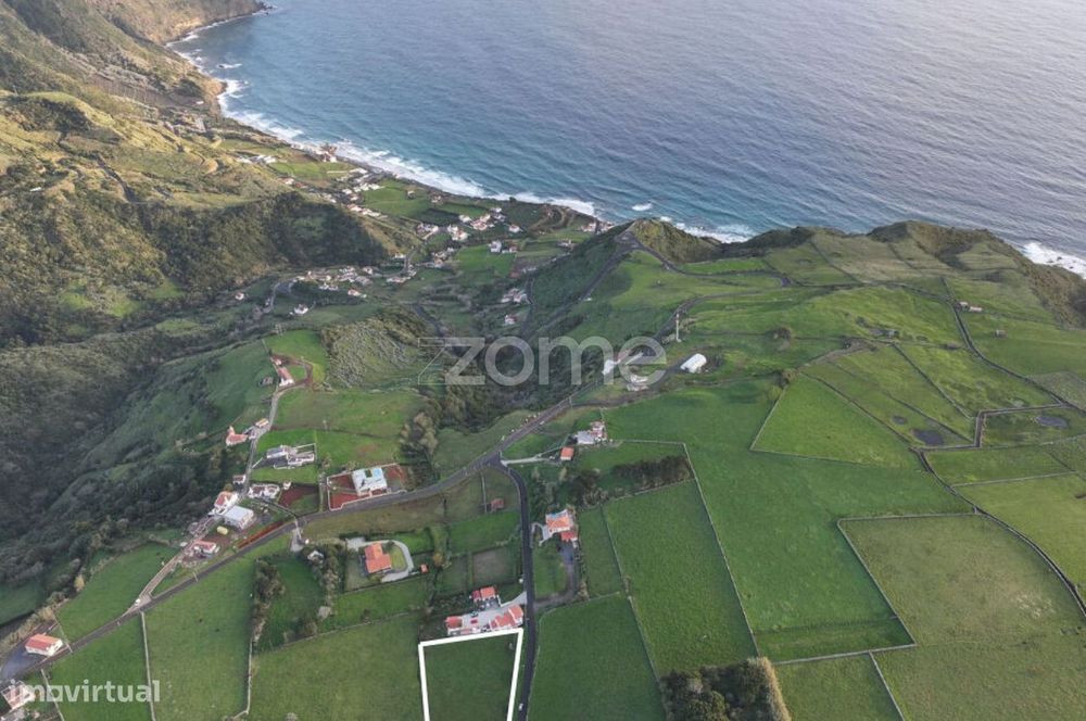 Terreno, Vila do Porto