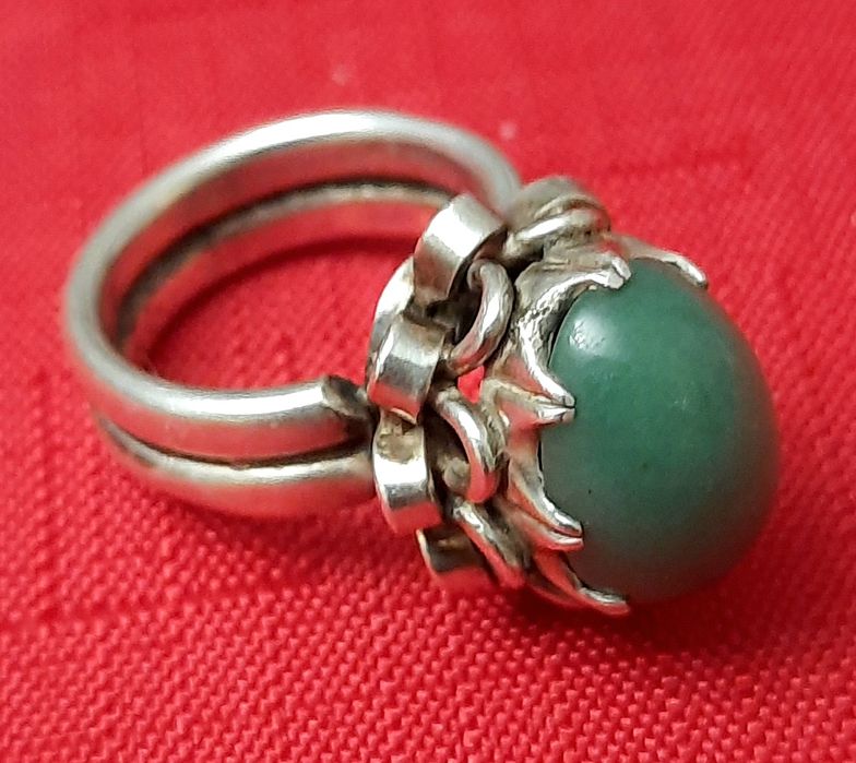 Srebrny pierścionek autorski