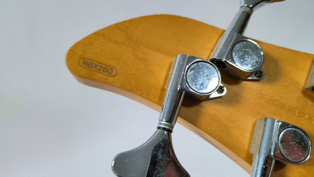 Gitara basowa Yamaha RBX 260