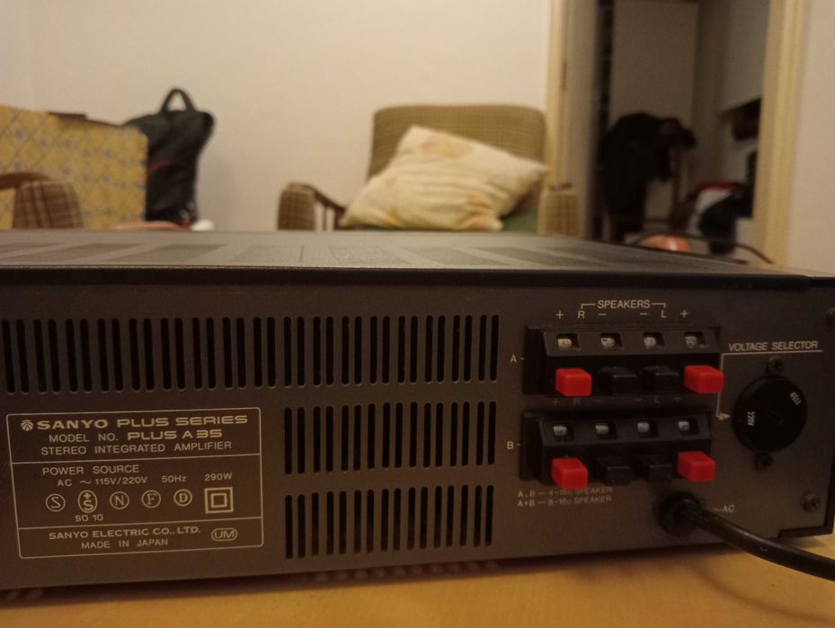 Amplificador Sanyo plus 35