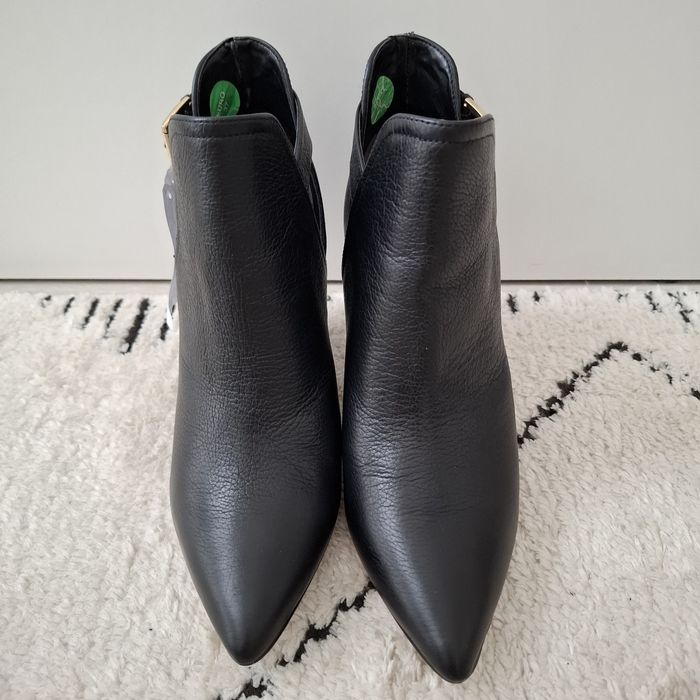 Wiosenne botki skórzane_słupek_Guess / 37