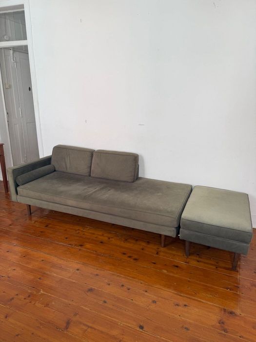 Sofá designer usado