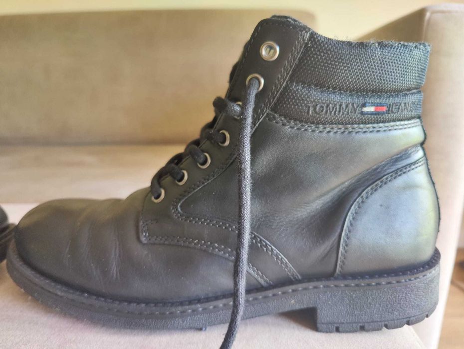 Botas Tommy Hilfiger tam. 43 em excelente estado.