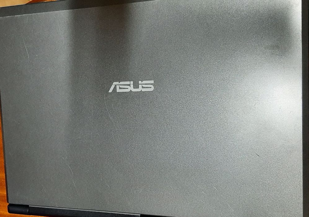 Portátil Asus X51RL