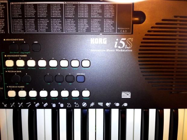 KORG i5s シンセサイザー korg i5s - Музыкальные инструменты на OLX.ua