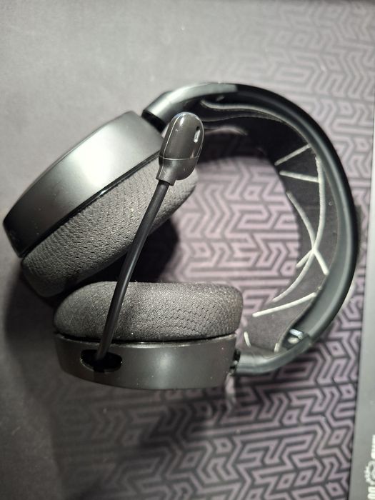 Steelseries arctis 9