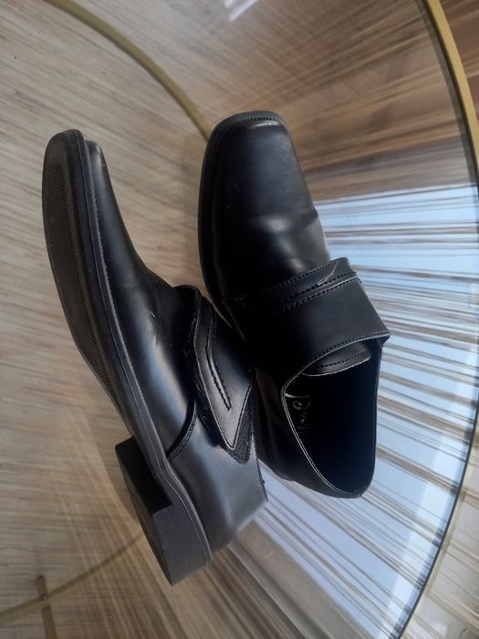 Eleganckie skórzane  buciki rozmiar 33 22 cm Emel buty czarne wyjściowe chłopca