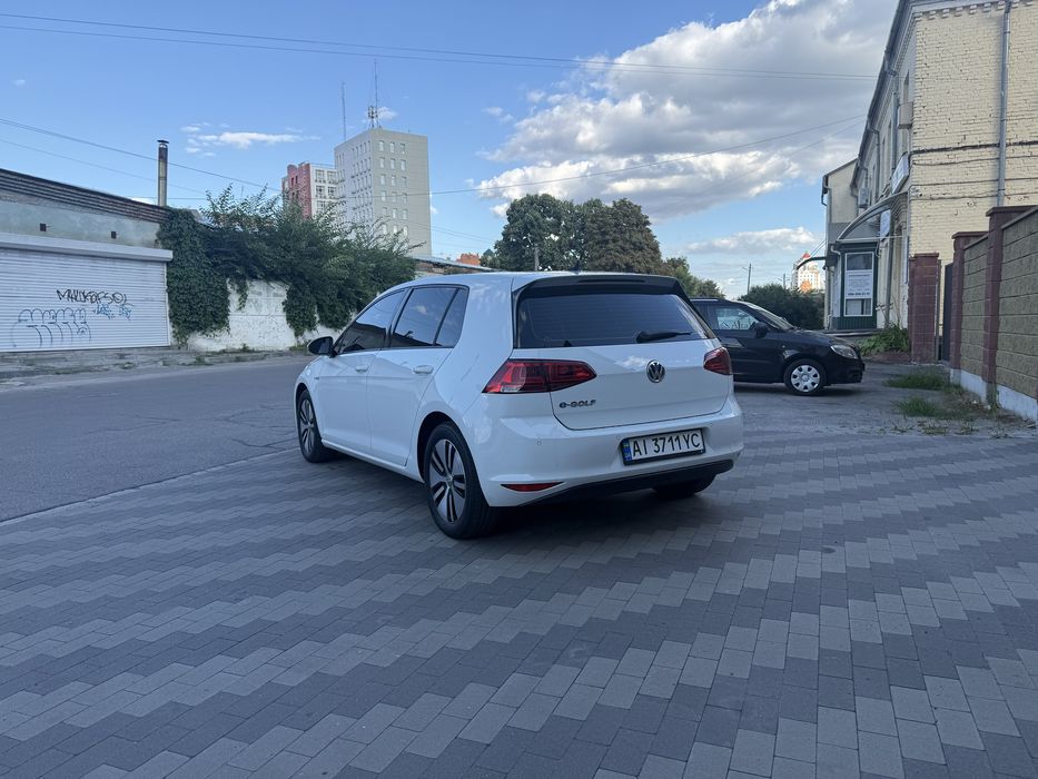 E Golf стан ідеал таких більше на ринку немає
