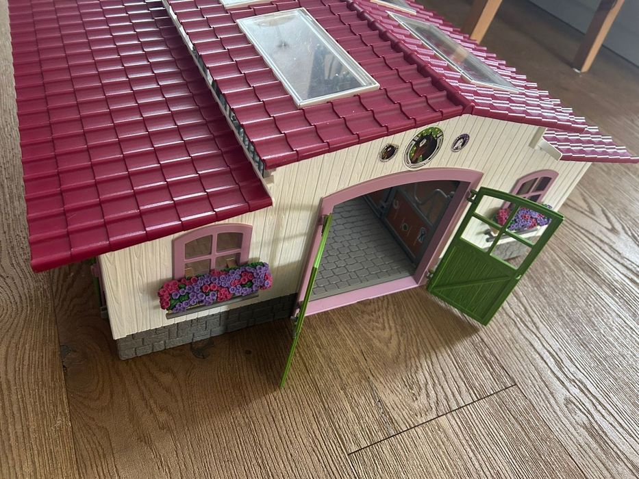 Stajnia Shleich 42344