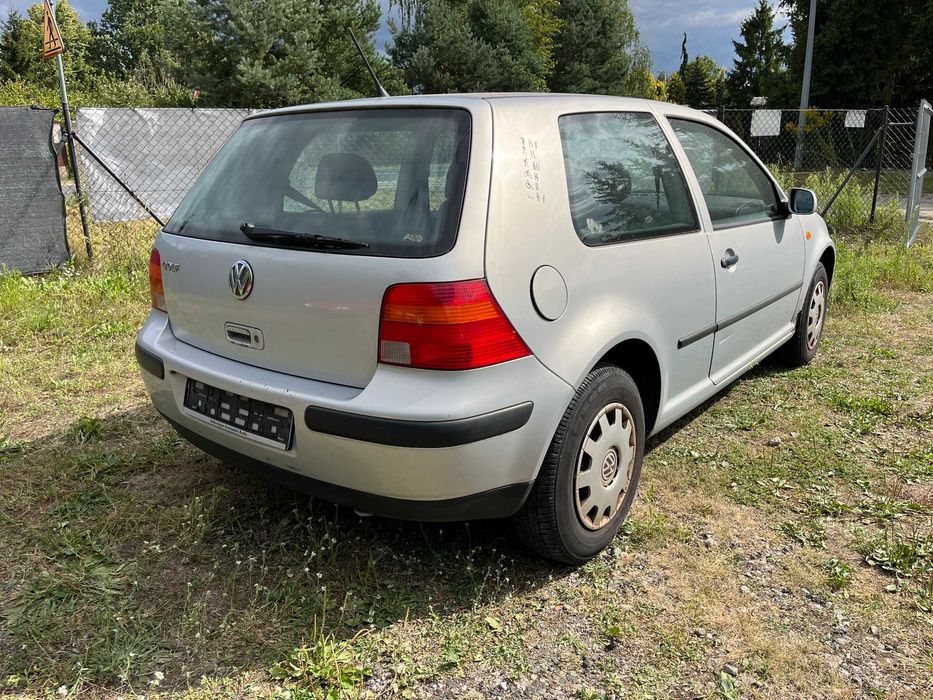 schowek pasażera przód przedni prawy vw golf iv 4 bora europa sprawny