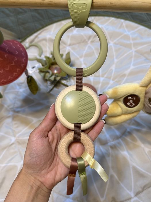 Розвиваючий килимок з дерев’яною стійкою Tiny Love Boho Chic