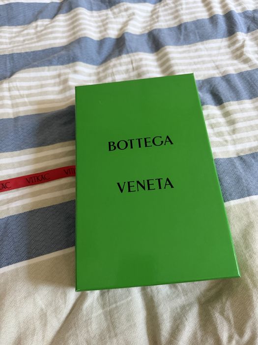 Коробка BOTTEGA veneta