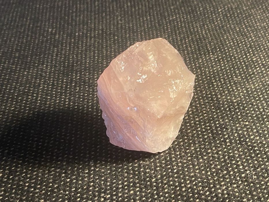 Quartzo Rosa Natural – Cristal de Quartzo Rosa em Bruto
