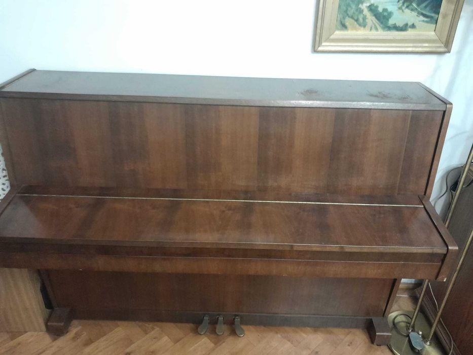 Piękne Pianino Lindbergh 1987