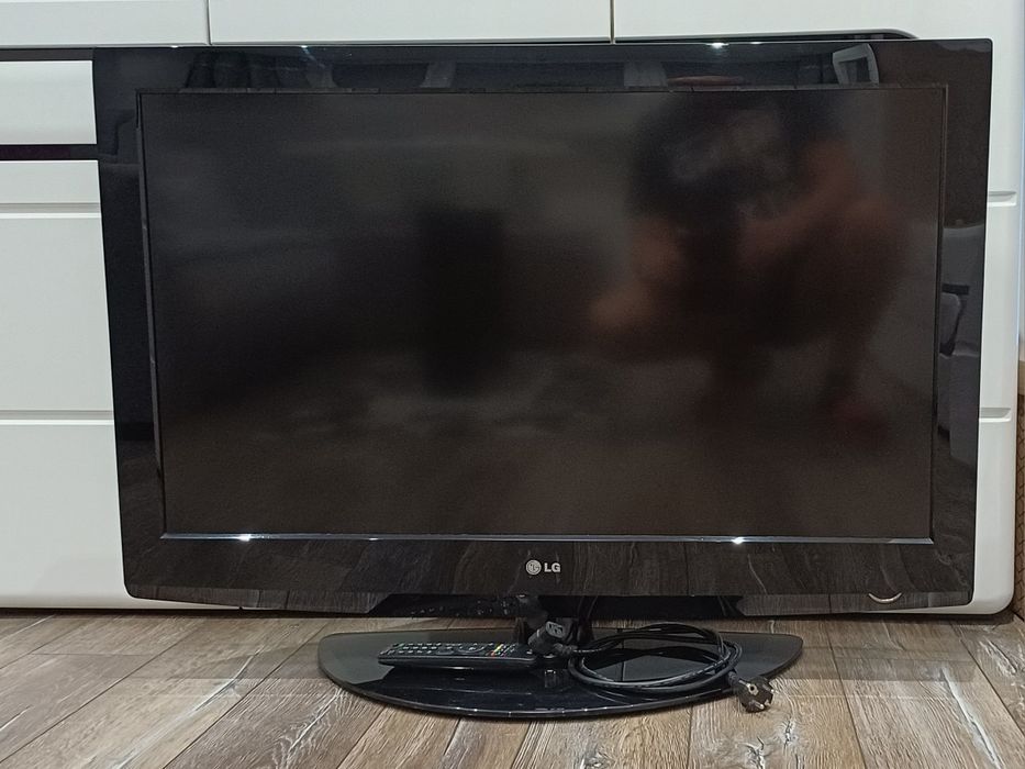 Sprzedam tv LG, LCD 37"