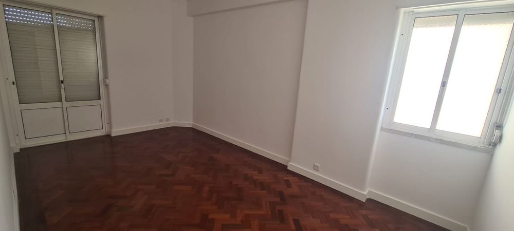 Excelente t4  120m2 ideal para estudantes