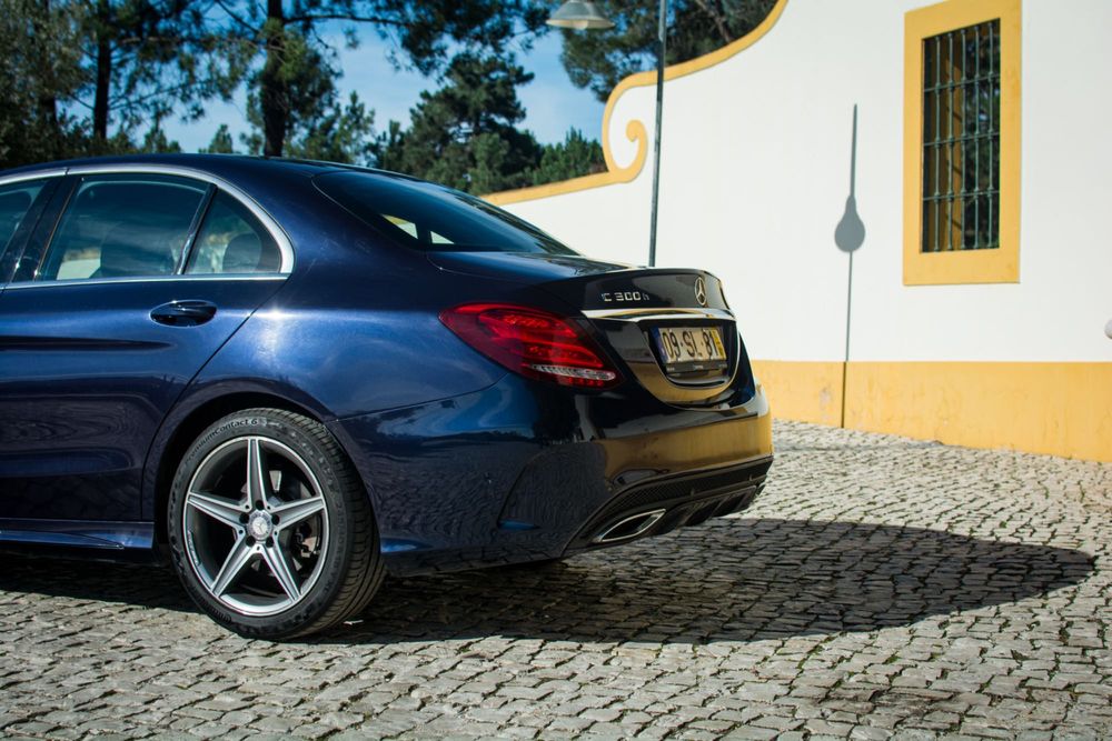 MERCEDES BENZ C300h AMG - Nacional