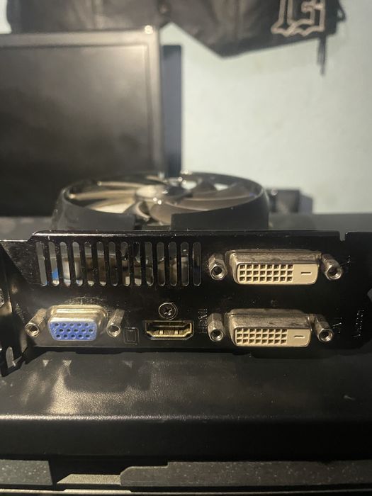 Placa gráfica GTX 650 1GB