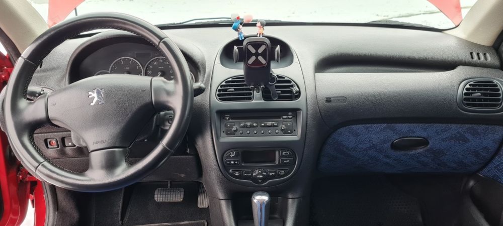 PEUGEOT 206 1.6i Автомат