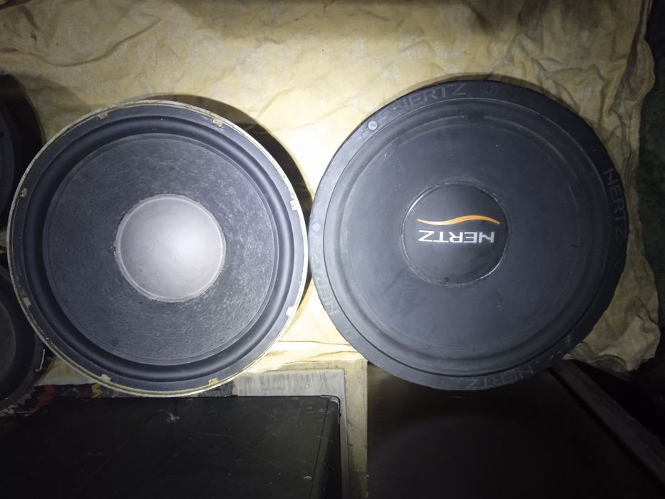 Сабвуфер активний