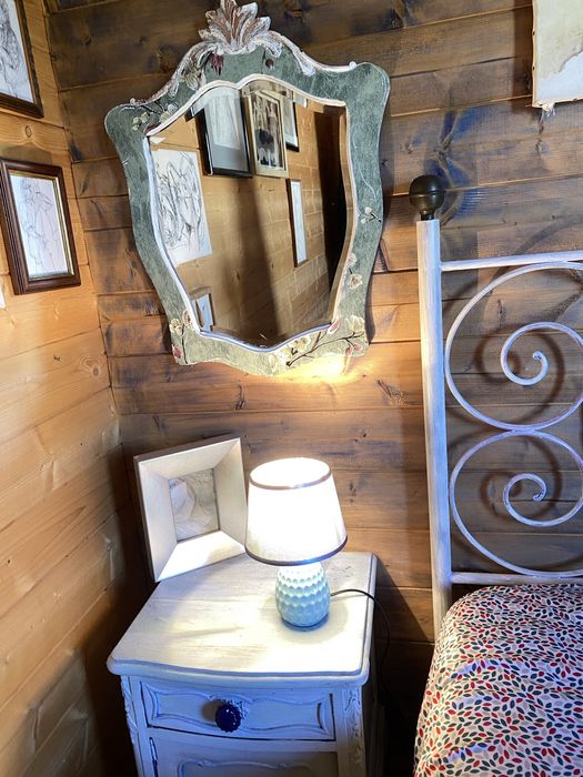 Dois candeeiros de mesa cabeceira